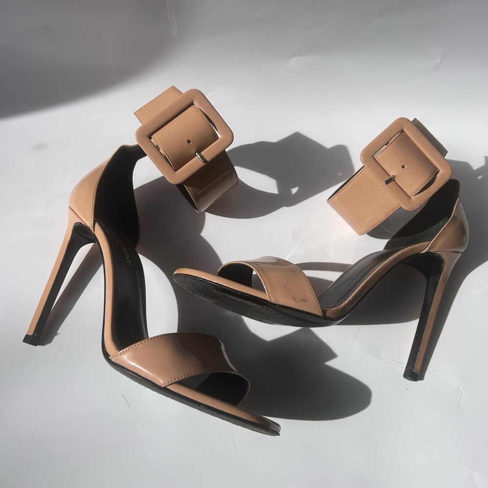 Saint Laurent Nude stiletto